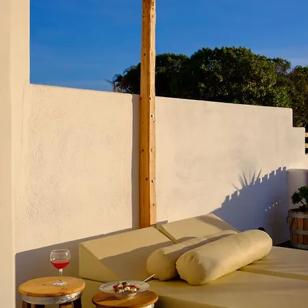 Athiri Luxury Bed and breakfast Playa de Perivolos