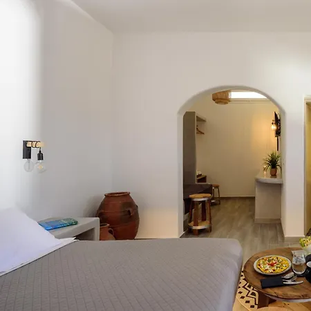 Athiri Luxury Bed and breakfast 4*