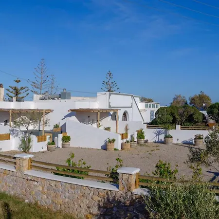 Bed and breakfast Athiri Luxury Playa de Perivolos