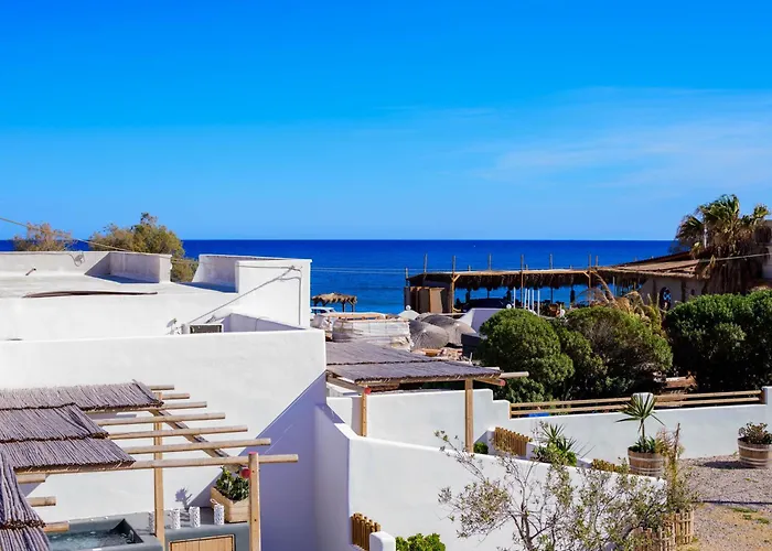 Athiri Luxury Perivolos (Santorini)