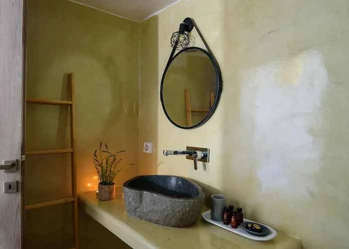 Athiri Luxury Couette-café 4*