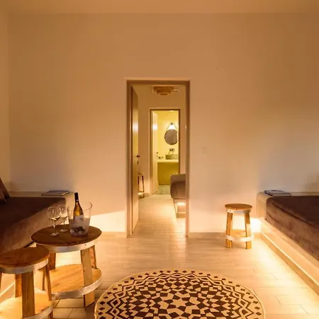 Athiri Luxury