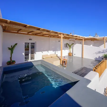 לינה וארוחת בוקר Athiri Luxury