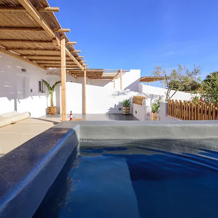 Athiri Luxury Panzió 4*