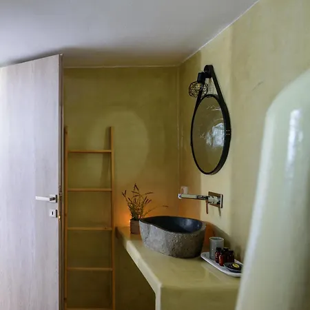 Athiri Luxury Perivólosz