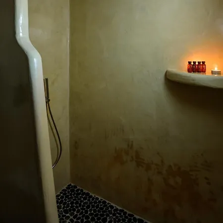 Athiri Luxury Panzió Perivólosz