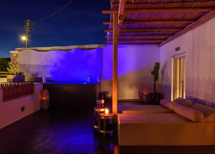 Athiri Luxury Perivolos (Santorini)
