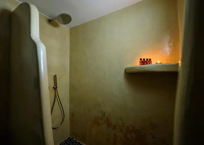 Athiri Luxury Bed & Breakfast 4*