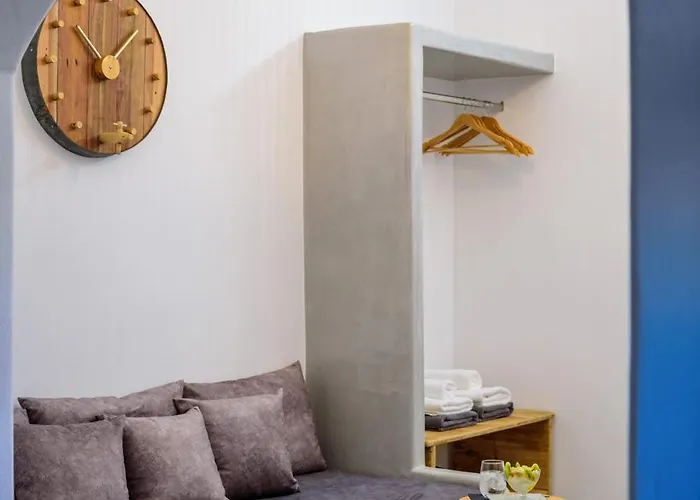 Athiri Luxury Bed & Breakfast 4*