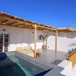 Athiri Luxury Perivolos (Santorini)