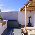 Frühstückspension Athiri Luxury 4*
