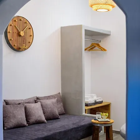 Athiri Luxury Oda ve Kahvaltı 4*