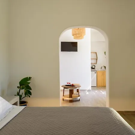 Oda ve Kahvaltı Athiri Luxury Perivolos (Santorini)